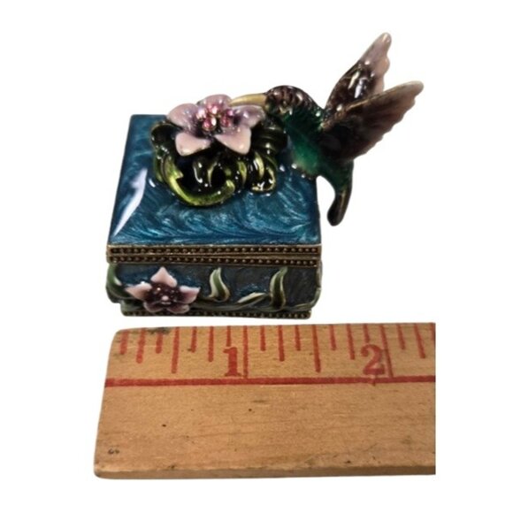 Cherished treasures, jeweled collection, hummingbird trinket box - Picture 7 of 12